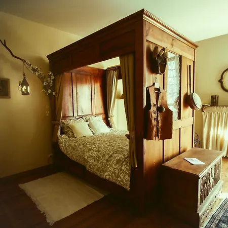 Le Chateau De Sorgues 3*