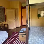 Le Chateau De Sorgues Frühstückspension 3*