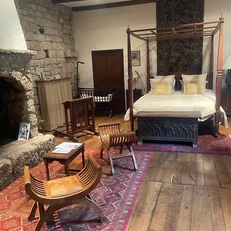 Bed & Breakfast Le Chateau De Sorgues