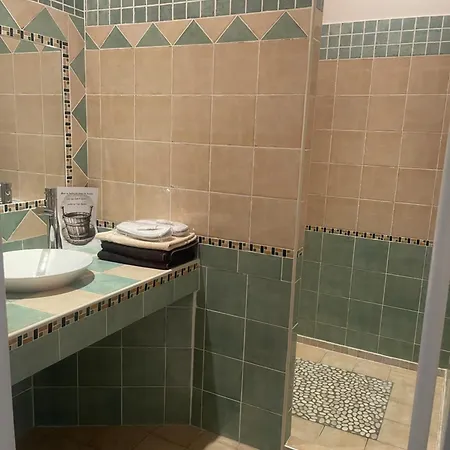 Le Chateau De Sorgues Cornus