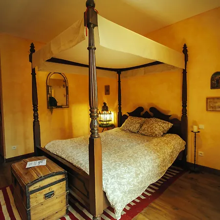 Bed & Breakfast Le Chateau De Sorgues Cornus