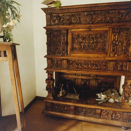 Bed & Breakfast Le Chateau De Sorgues 3*