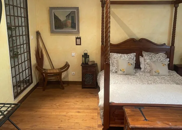 Le Chateau De Sorgues