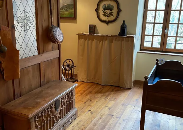 Le Chateau De Sorgues Cornus