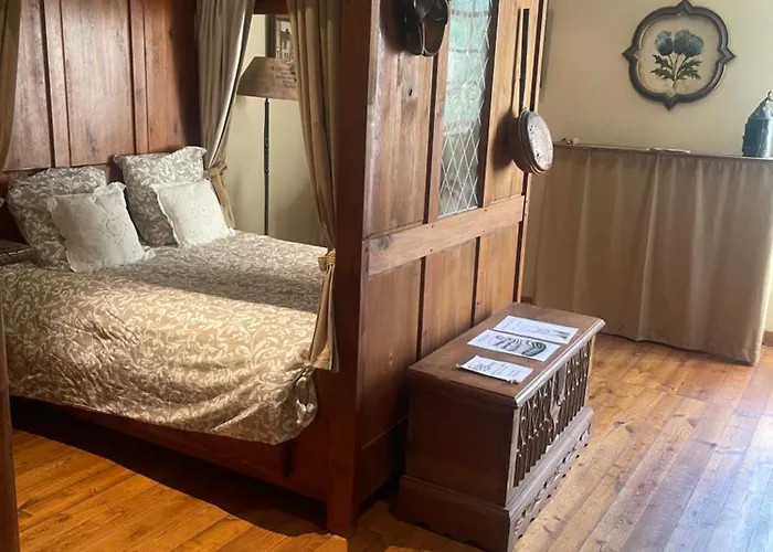 Le Chateau De Sorgues 3*