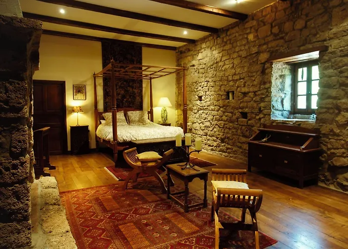 Bed & Breakfast Le Chateau De Sorgues Cornus