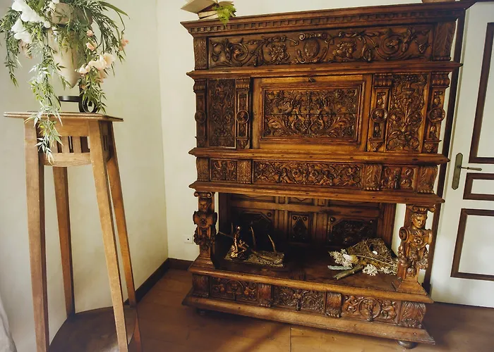 Bed & Breakfast Le Chateau De Sorgues 3*