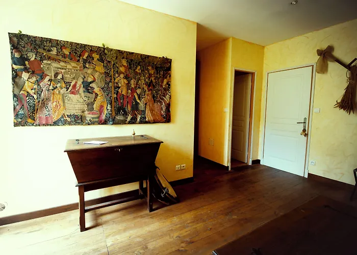 Le Chateau De Sorgues 3* Cornus